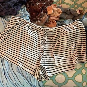 Old navy lounge shorts